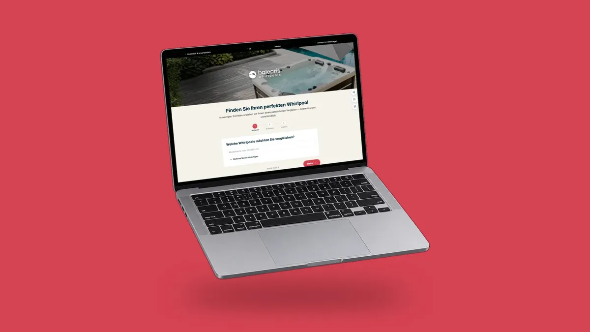 Die Website Balearis Vergleichstool auf einem Laptop