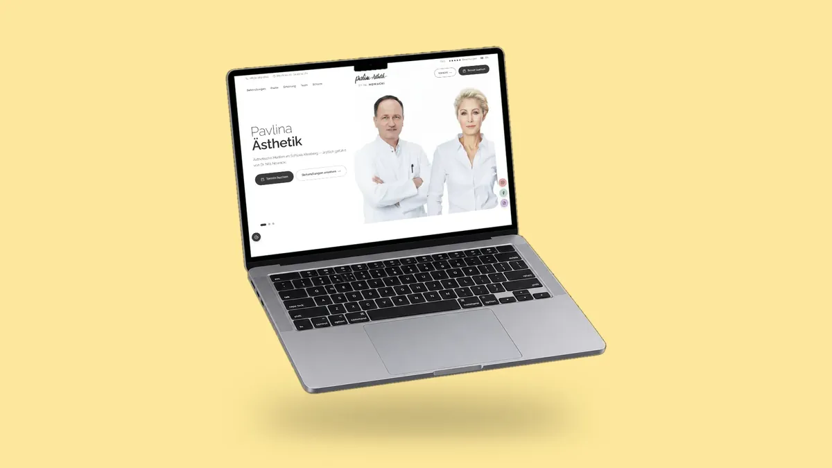 Die Website Pavlina Aesthetik auf einem Laptop