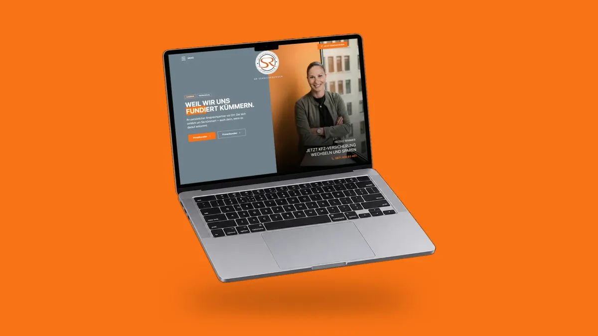Die Website SR Versicherungen auf einem Laptop