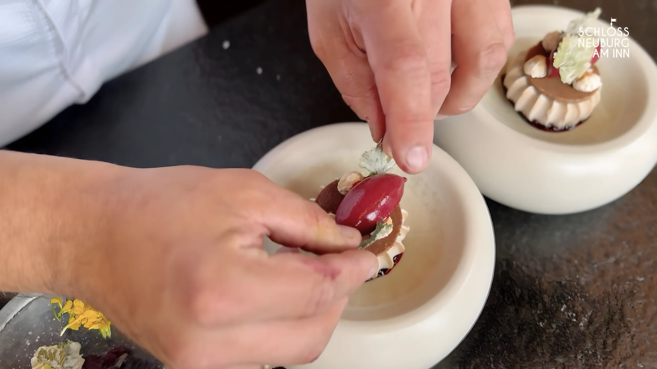 Dessert wird angerichtet